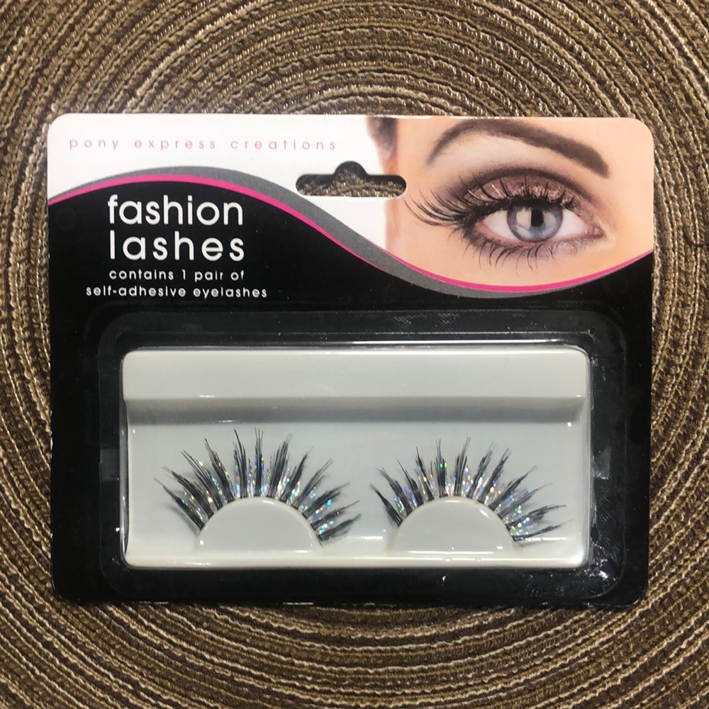 Eyelashes Uptown Witch Black